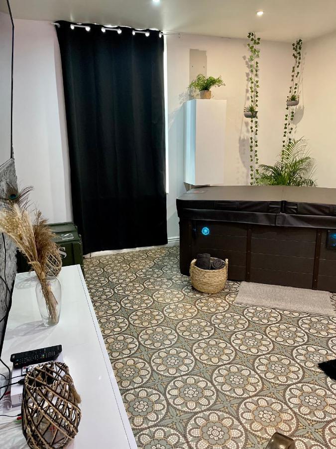 Cosyfull Rouen Centre Jacuzzi Apartment ภายนอก รูปภาพ